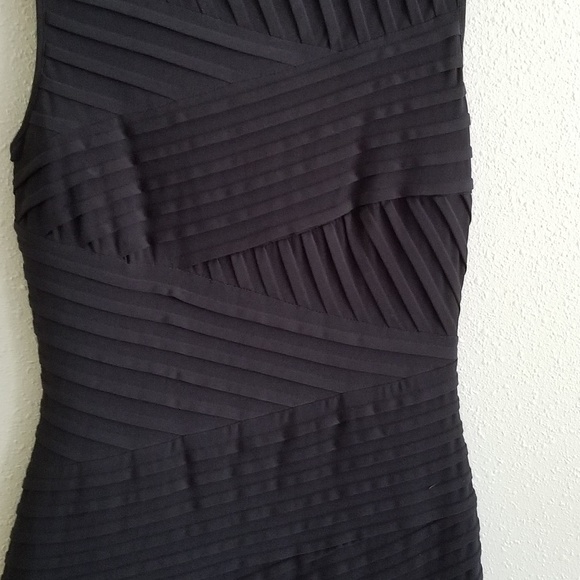 Black dress, pleated - Picture 2 of 3